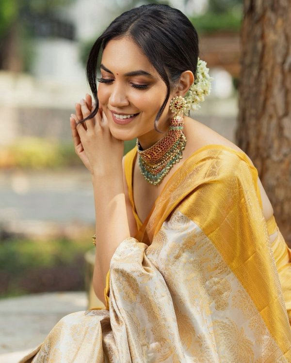 KP 5068 Golden Color Soft Lichi Silk Cloth Beautiful Rich Pallu Saree Casual, Party, Wedding, Festive, Events Etc.  Expected Delivery  4-6 Working Days @1449/ | Sarees, Bollywood Sarees, Creative Sarees, Designer Sarees, Embroidered Sarees, Ethnic Saree, Modern Digital sarees, Party Wear Sarees
