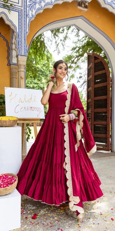SSR 428 Red Color Heavy Georgette Attached Pad Salwar Suit Wedding, Party, Festive, Events Expected Delivery 4-6 Working Days @ 1849/- Only | Salwar suit, Casual Suits, Creative suits, Designer Suits, Party Wear Suits, Straight Suits