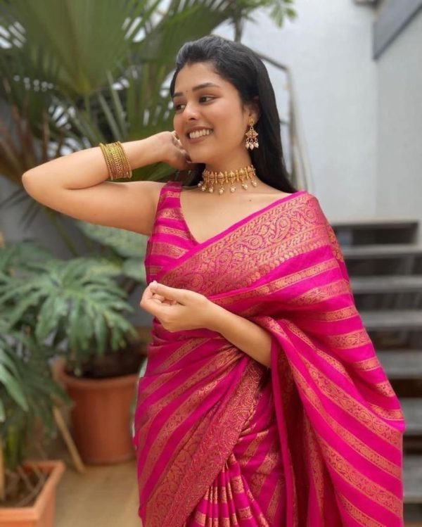 Pink Soft Silk Jacquard Work On All Over Saree - Image 2