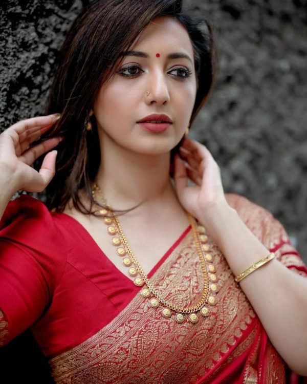 Red Soft Silk Jacquard Work On All Over Saree - Image 4