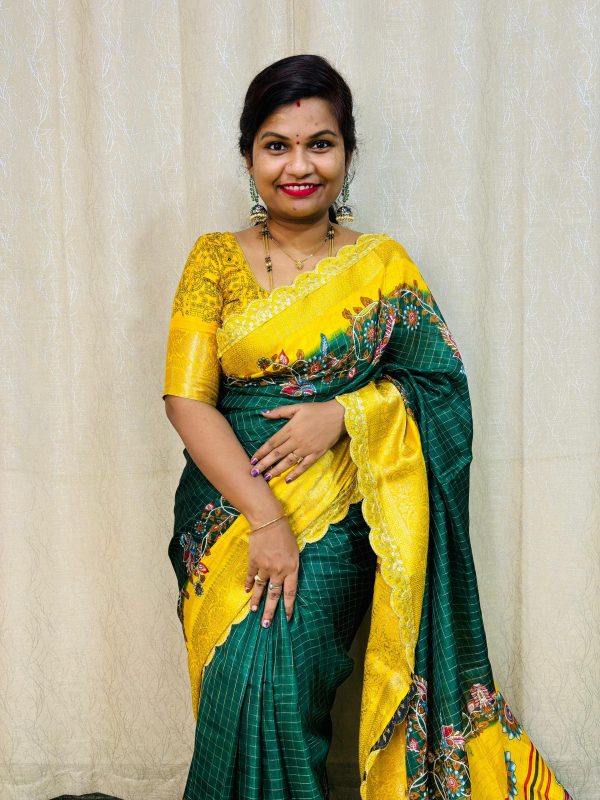 Green Dola Mangalagiri Checks Floral Print Saree - Image 3