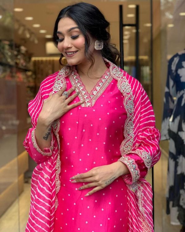 Pink Chinon Silk Wide Digital Print Coding Work Lace Salwar Suit - Image 4