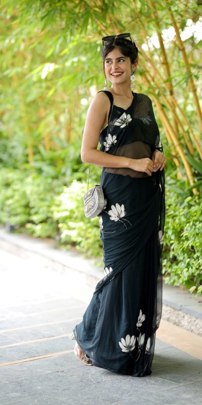 SC 411 Black Color Soft Georgette Silk All Over Saree Casual, Wedding, Festive, Events . Expected Delivery 4-6 Working Days @1599/- only | Sarees, Bollywood Sarees, Creative Sarees, Designer Sarees, Embroidered Sarees, Ethnic Saree, Modern Digital sarees, Party Wear Sarees