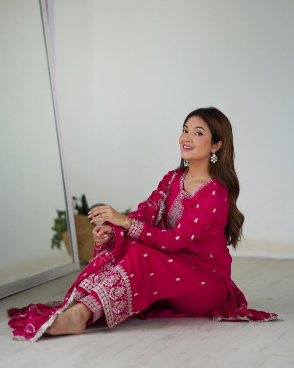 Pink Rangoli Silk Sequence Jari Work Salwar Suit - Image 9