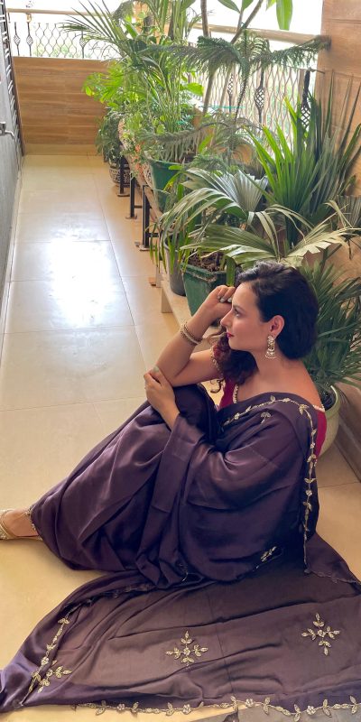 AC Resham Violet Color Rangoli Silk Handwork Cutwork Pearl Saree Casual, Wedding, Festive, Events . Expected Delivery 4-6 Working Days @1999/- only | Sarees, Bollywood Sarees, Creative Sarees, Designer Sarees, Embroidered Sarees, Ethnic Saree, Modern Digital sarees, Party Wear Sarees