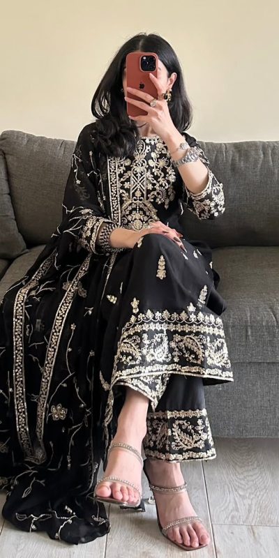 RTC 5853 Black Color Georgette thread with Sequence Salwar Suit Casual, Wedding, Festive, Events . Expected Delivery 4-6 Working Days @2299/- only | Jump Suits, Salwar suit, Casual Suits, Creative suits, Designer Suits, Palazzo Suits, Party Wear Suits, Patiala Suits, Straight Suits