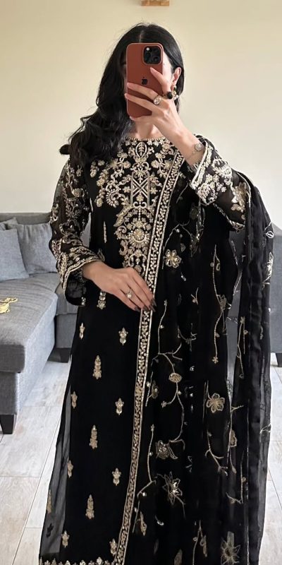 RTC 5853 Black Color Georgette thread with Sequence Salwar Suit Casual, Wedding, Festive, Events . Expected Delivery 4-6 Working Days @2299/- only | Jump Suits, Salwar suit, Casual Suits, Creative suits, Designer Suits, Palazzo Suits, Party Wear Suits, Patiala Suits, Straight Suits