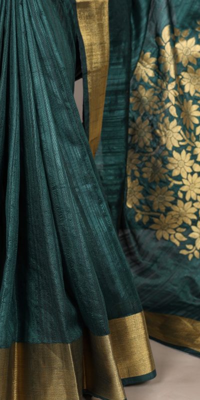 YNF 7903 Green Color Raw Silk Zari Weaving Work Saree Casual, Wedding, Festive, Events . Expected Delivery  4-6 Working Days @1699/- only                                                                                | Sarees, Bollywood Sarees, Creative Sarees, Designer Sarees, Embroidered Sarees, Ethnic Saree, Modern Digital sarees, Party Wear Sarees