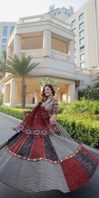 LG 641 Off White Color Printed Rayon Real Mirror Work Lehenga Choli Wedding, Party, Festive, Events Etc. Delivery 4-6 Working Days Rs 1999 | Lehenga, Bollywood Lehenga, Creative Lehenga, Designer Lehenga, Embroidered Lehenga, Party Wear Lehenga