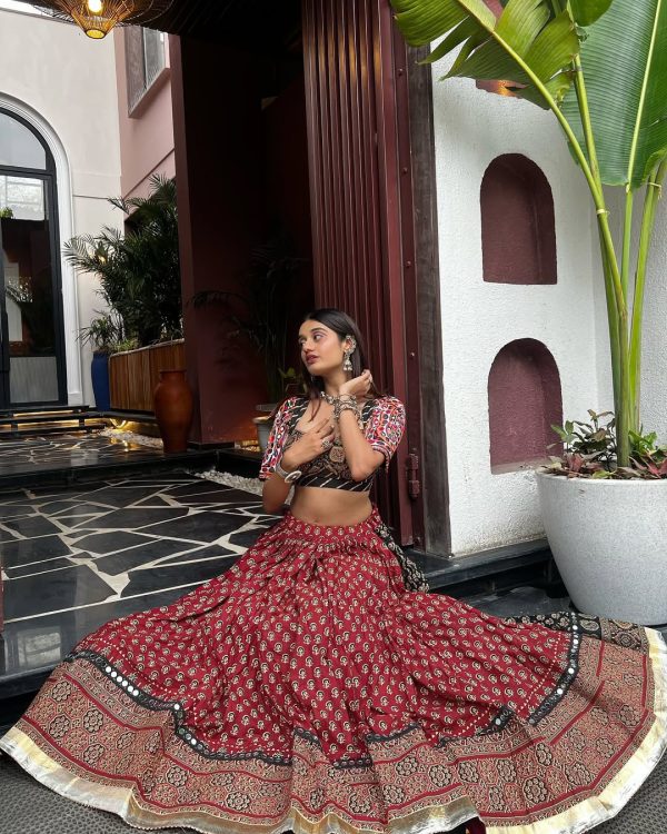 LG 642 Red Color Printed Rayon Real Mirror Work Lehenga Choli Wedding, Party, Festive, Events Etc. Delivery 4-6 Working Days Rs 2049 | Lehenga, Bollywood Lehenga, Creative Lehenga, Designer Lehenga, Embroidered Lehenga, Party Wear Lehenga