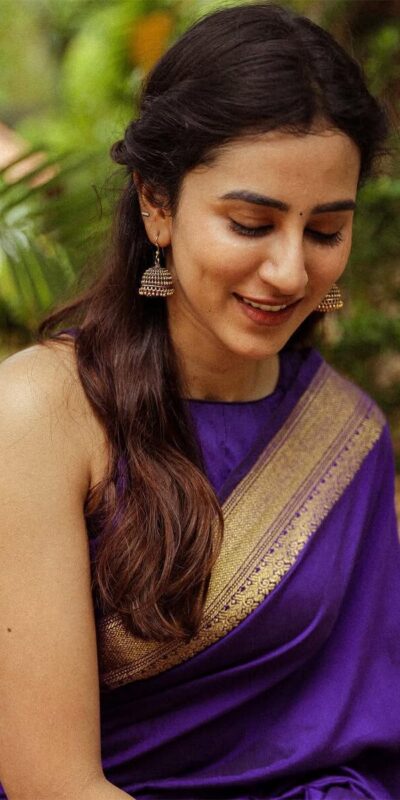 KP 6031 Purple Soft Lichi Silk Cloth Saree with Designer Work. Affordable Price ₹1349. Delivery 4-6 Working Days. Shop now. | Sarees, Bollywood Sarees, Creative Sarees, Designer Sarees, Embroidered Sarees, Ethnic Saree, Modern Digital sarees, Party Wear Sarees