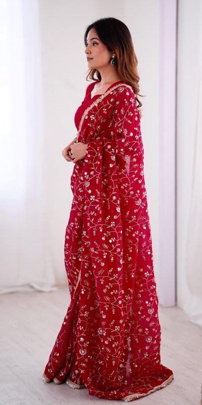 SRK 5296 Red Crunchy Silk Lace Work & Embroidery Work Saree in . Special Price ₹1799. Delivery 4-6 Working Days. Shop now. | Sarees, Bollywood Sarees, Creative Sarees, Designer Sarees, Embroidered Sarees, Ethnic Saree, Modern Digital sarees, Party Wear Sarees