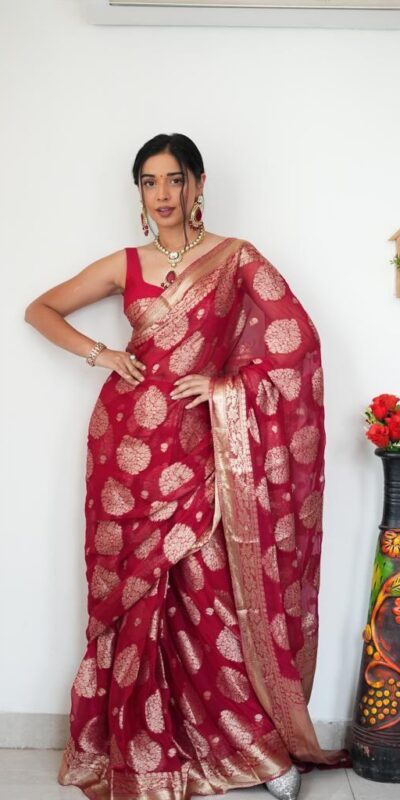 KP 5039 Red Perfect for Soft Lilan Slab Attractive Charm full Saree Wedding, Party, Onam, Engagement, Festival Celebrations . Exclusive Offer ₹1449. | Sarees, Bollywood Sarees, Creative Sarees, Designer Sarees, Embroidered Sarees, Ethnic Saree, Modern Digital sarees, Party Wear Sarees