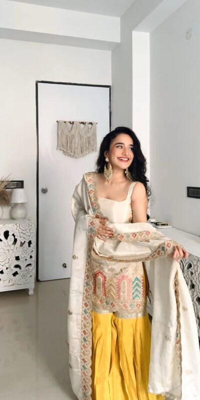 KD 1550 Off White in Color Chinnon Silk Lace Work Salwar Suit . Wedding, Party, Festive, Events, Best Price ₹2149. Delivery 4-6 Working Days. Shop now. | Jump Suits, Tops & Bottoms, Track Suits, Salwar suit, Casual Suits, Creative suits, Designer Suits, Palazzo Suits, Party Wear Suits, Patiala Suits, Straight Suits, Trendy Wear