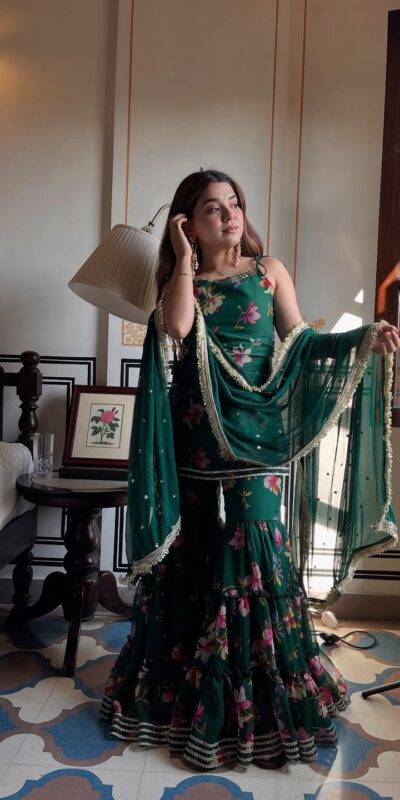 KD 1562 Green Faux Georgette Salwar Suit Perfect for Wedding, Party, Ethnic Day, Traditional Day, Family Gatherings – . Exclusive Offer ₹2099. Deliver | Jump Suits, Salwar suit, Casual Suits, Creative suits, Designer Suits, Palazzo Suits, Party Wear Suits, Patiala Suits, Straight Suits