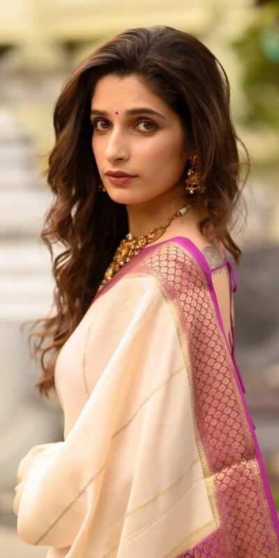 KPR 235 Off White Soft Lichi Silk Saree Perfect for Wedding, Party, Raksha Bandhan, Sangeet, Eid – . Get it for ₹1449. Delivery 4-6 Working Days. | Sarees, Bollywood Sarees, Creative Sarees, Designer Sarees, Embroidered Sarees, Ethnic Saree, Modern Digital sarees, Party Wear Sarees