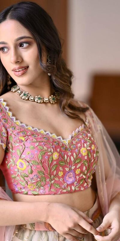 BB 26 Peach Chinon Silk Lehenga Choli with Sequins Work & Embroidery Work. Available at ₹2999 only. Delivery 4-6 Working Days. Shop now. | Lehenga, Bollywood Lehenga, Creative Lehenga, Designer Lehenga, Embroidered Lehenga, Party Wear Lehenga