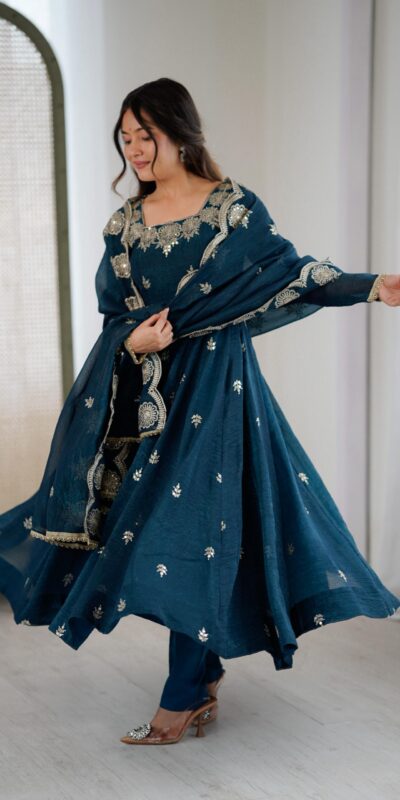 ZF 5011 Teal Crunchy Silk Gown with Embroidery Work. Wedding, Party, Festive, Events Best Price ₹2099. Delivery 4-6 Working Days. Shop now. | Gowns, Bollywood Gowns, Creative Gowns, Designer Gowns, Embroidered Gowns, Party Wear Gowns