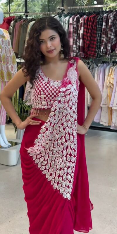 ST 1165 Pink Faux Georgette Saree with Embroidery Work & Sequins Work. Now at just ₹1799. Delivery 4-6 Working Days. Shop now. | Sarees, Bollywood Sarees, Creative Sarees, Designer Sarees, Embroidered Sarees, Ethnic Saree, Modern Digital sarees, Party Wear Sarees