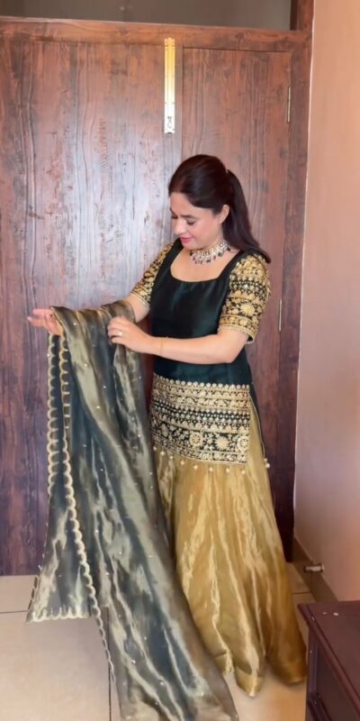 LG 2054 Teal Color Roman Silk Salwar Suit with Embroidery Work. Available at ₹2099 only. Delivery 4-6 Working Days. Shop now. | Jump Suits, Salwar suit, Casual Suits, Creative suits, Designer Suits, Palazzo Suits, Party Wear Suits, Patiala Suits, Straight Suits