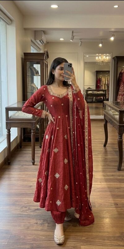 SRK 5351 Red Crunchy Silk Gown Perfect for Wedding, Party, Haldi, Anniversary, Holi – . Affordable Price ₹2149. Delivery 4-6 Working Days. Shop now. | Gowns, Bollywood Gowns, Creative Gowns, Designer Gowns, Embroidered Gowns, Party Wear Gowns
