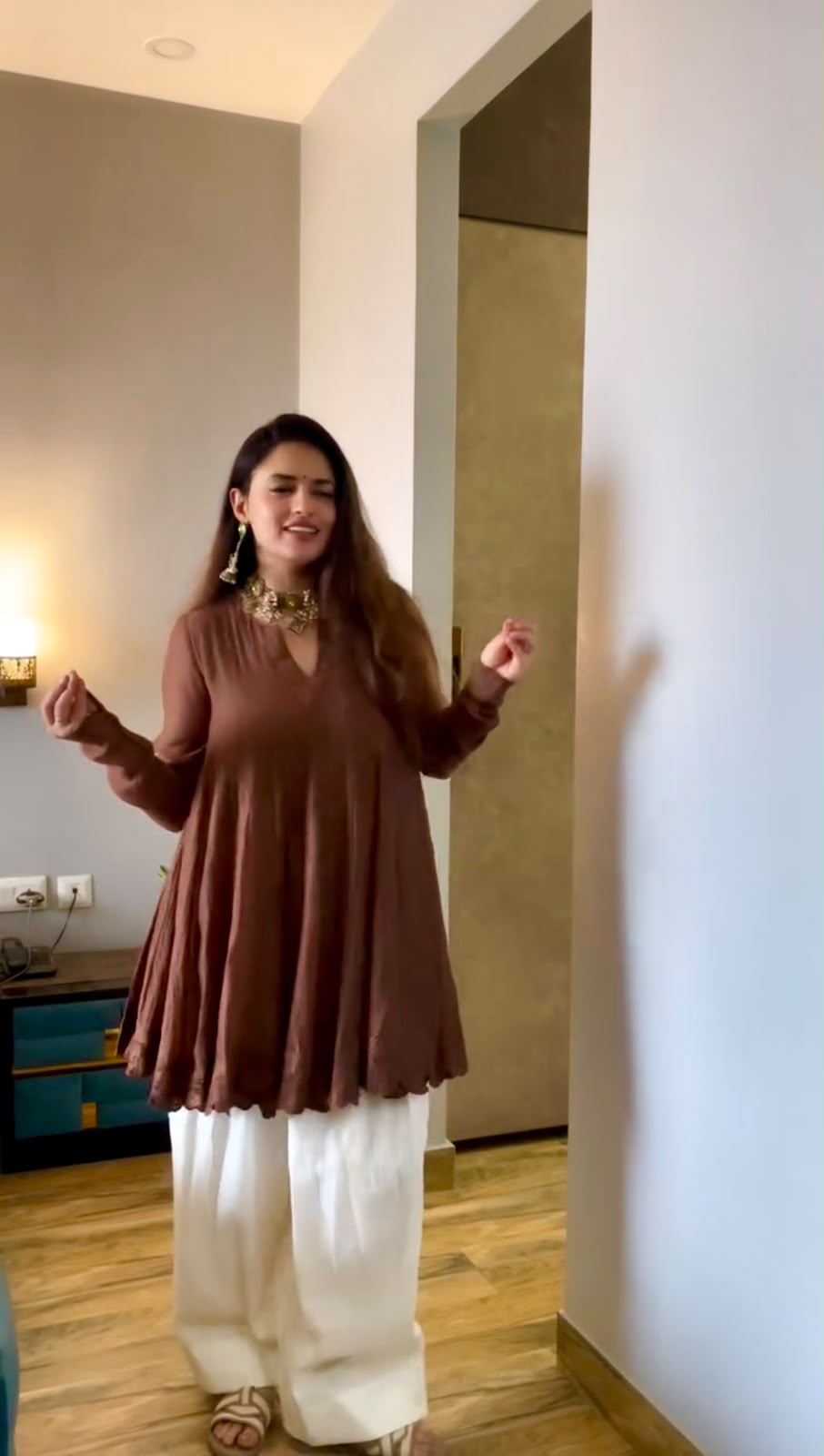 ST 248 Brown Brown Mal Chanderi Salwar Suit Perfect for Wedding, Party, Baisakhi, Housewarming, Sangeet – Introductory Price ₹1899. Delivery 4-6 Working D | Jump Suits, Salwar suit, Casual Suits, Creative suits, Designer Suits, Palazzo Suits, Party Wear Suits, Patiala Suits, Straight Suits