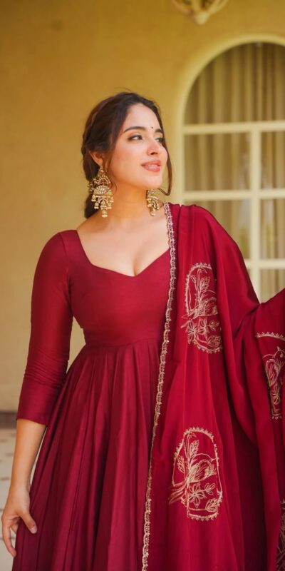 MD 3102 Maroon Colour Roman Silk Salwar Suit with Embroidery Work. Best Price ₹2549. Delivery 4-6 Working Days. Shop now. | Anarkali Suits, Bollywood Anarkali, Creative-Anarkali, Designer Anarkali, Embroidered Anarkali, Party Wear Anarkali