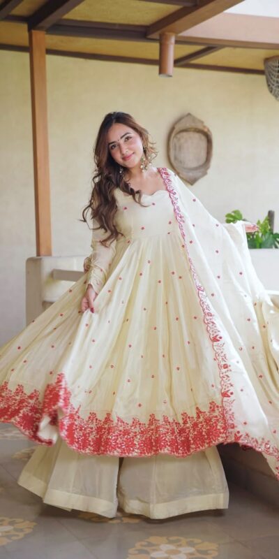 SRK 5360 Off White Dimond Silk Salwar Suit Perfect for Wedding, Party, Cultural Events, Traditional Day, Durga Puja –Affordable Price ₹2449/-. Delivery | Jump Suits, Salwar suit, Casual Suits, Creative suits, Designer Suits, Palazzo Suits, Party Wear Suits, Patiala Suits, Straight Suits