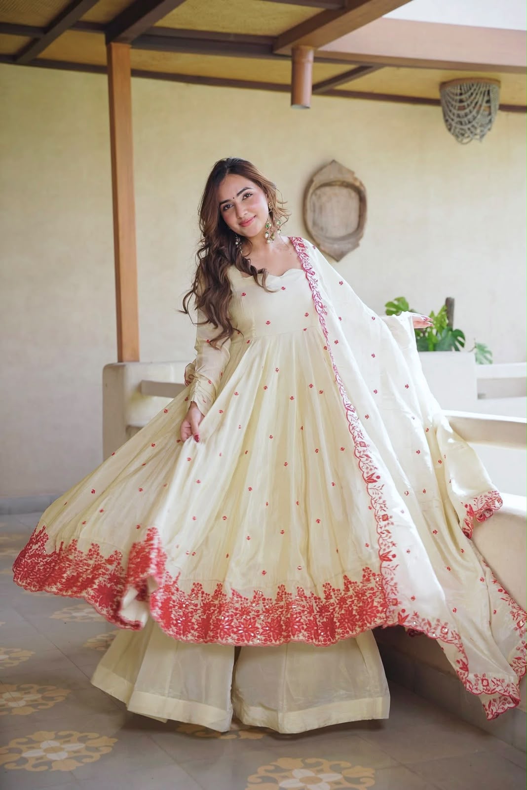 SRK 5360 Off White Dimond Silk Salwar Suit Perfect for Wedding, Party, Cultural Events, Traditional Day, Durga Puja –Affordable Price ₹2449/-. Delivery | Jump Suits, Salwar suit, Casual Suits, Creative suits, Designer Suits, Palazzo Suits, Party Wear Suits, Patiala Suits, Straight Suits