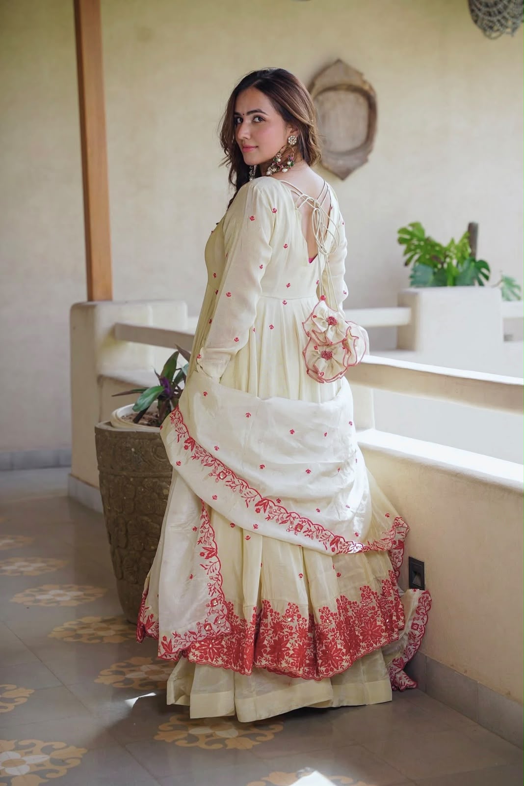 SRK 5360 Off White Dimond Silk Salwar Suit Perfect for Wedding, Party, Cultural Events, Traditional Day, Durga Puja –Affordable Price ₹2449/-. Delivery | Jump Suits, Salwar suit, Casual Suits, Creative suits, Designer Suits, Palazzo Suits, Party Wear Suits, Patiala Suits, Straight Suits