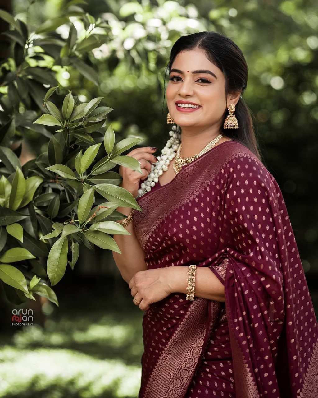 KPR 265 Maroon Soft Lichi Silk Saree with Lace Work & Lace Border. Introductory Price ₹1349. Delivery 4-6 Working Days. Shop now. | Sarees, Bollywood Sarees, Creative Sarees, Designer Sarees, Embroidered Sarees, Ethnic Saree, Modern Digital sarees, Party Wear Sarees