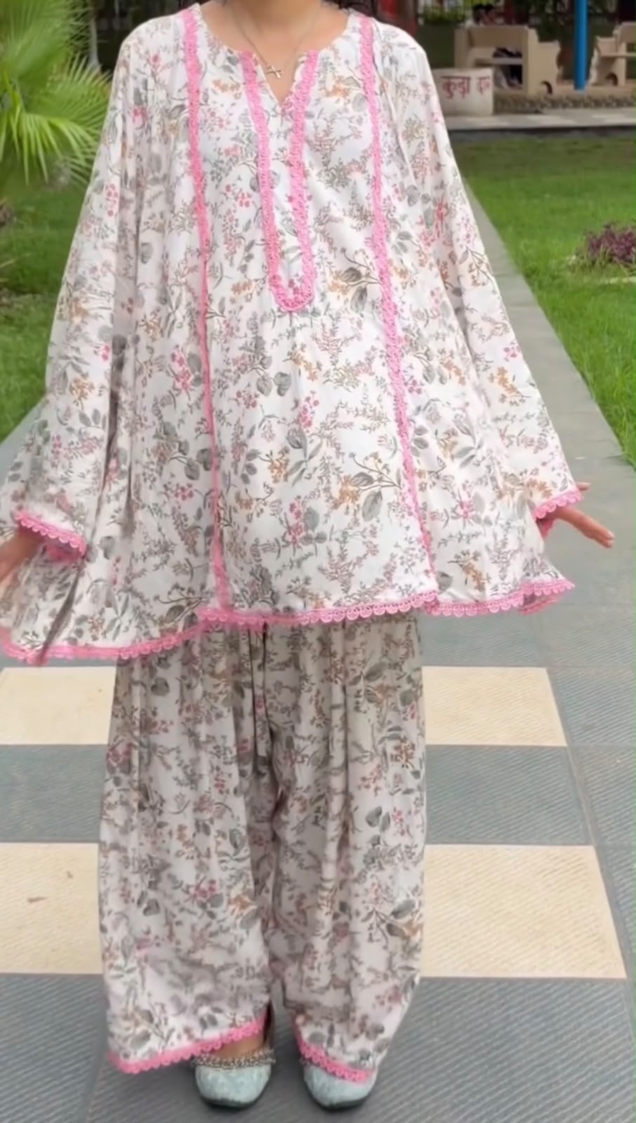 SRK 3180 Pink Natural Crep Lace Work & Digital Print Salwar Suit . Exclusive Offer ₹1949. Delivery 4-6 Working Days. Shop now. | Jump Suits, Salwar suit, Casual Suits, Creative suits, Designer Suits, Palazzo Suits, Party Wear Suits, Patiala Suits, Straight Suits