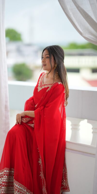 SSR 549 Red Fox Perfect for Wedding, Party, Durga Puja, Diwali, Anniversary –Georgette Gown. Now at just ₹2449. Delivery 4-6 Working Days. Shop now. | Gowns, Bollywood Gowns, Creative Gowns, Designer Gowns, Embroidered Gowns, Party Wear Gowns