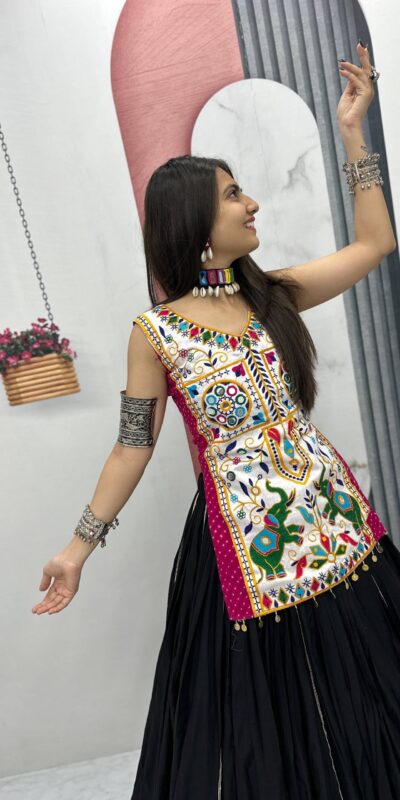 PC N43 Black in Pure Cotton Mirror Work & Gamthi Work Lehenga Choli . Exclusive Offer ₹2949. Delivery 4-6 Working Days. Shop now. | Lehenga, Bollywood Lehenga, Creative Lehenga, Designer Lehenga, Embroidered Lehenga, Party Wear Lehenga