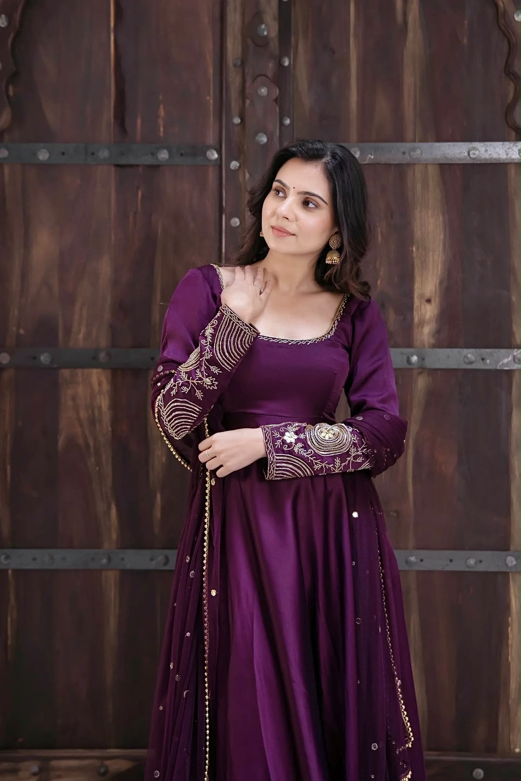 SRK 5373 Purple Upada Silk Gown Perfect for Wedding, Party, Onam, Housewarming, Durga Puja –. Grab it for ₹2199. Delivery 4-6 Working Days. Shop now. | Gowns, Bollywood Gowns, Creative Gowns, Designer Gowns, Embroidered Gowns, Party Wear Gowns