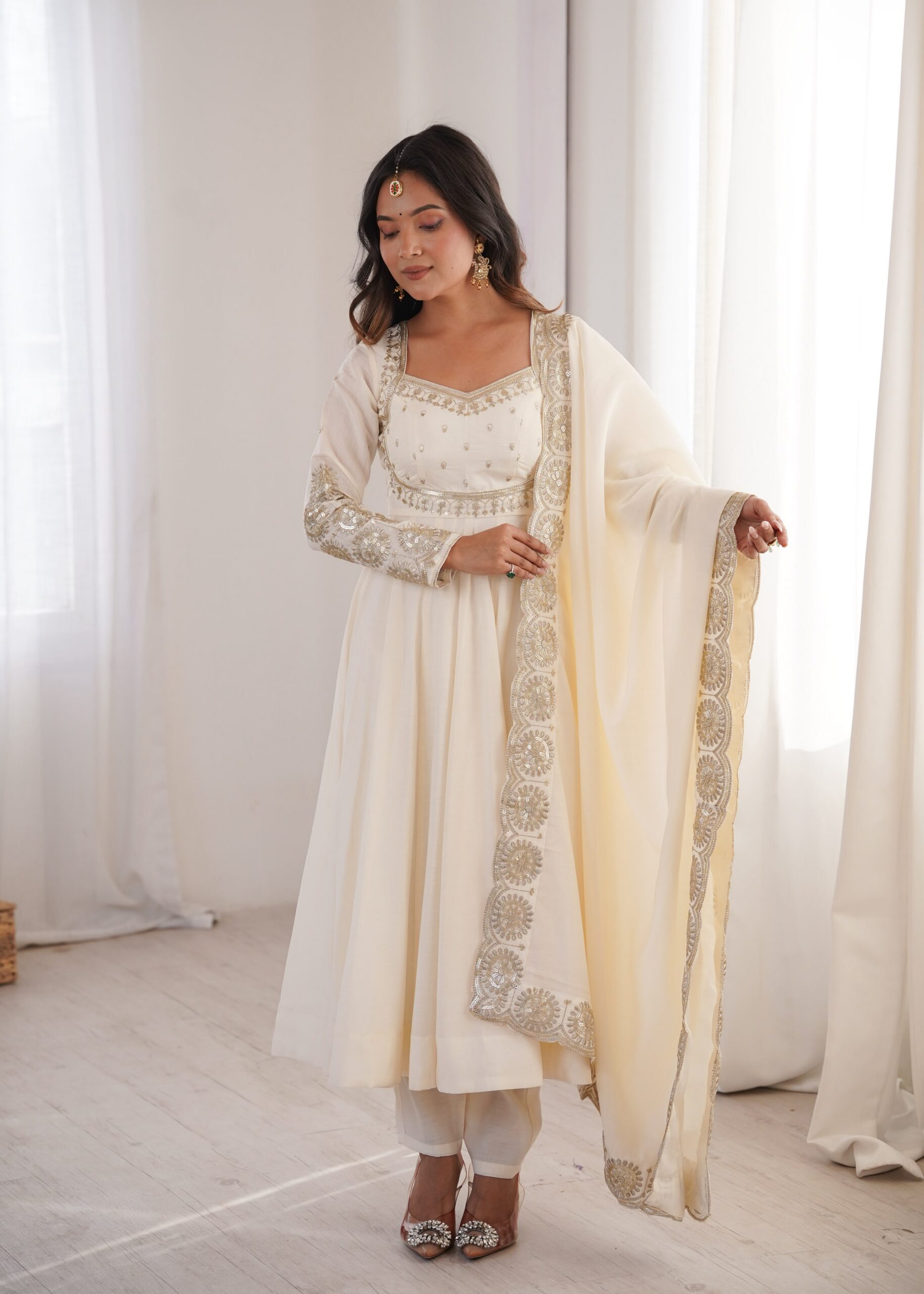 ZF 5026 White Colour Roman Silk Salwar Suit with Embroidery Work. Best Price ₹2399. Delivery 4-6 Working Days. Online Shop now. | Anarkali Suits, Bollywood Anarkali, Creative-Anarkali, Designer Anarkali, Embroidered Anarkali, Party Wear Anarkali