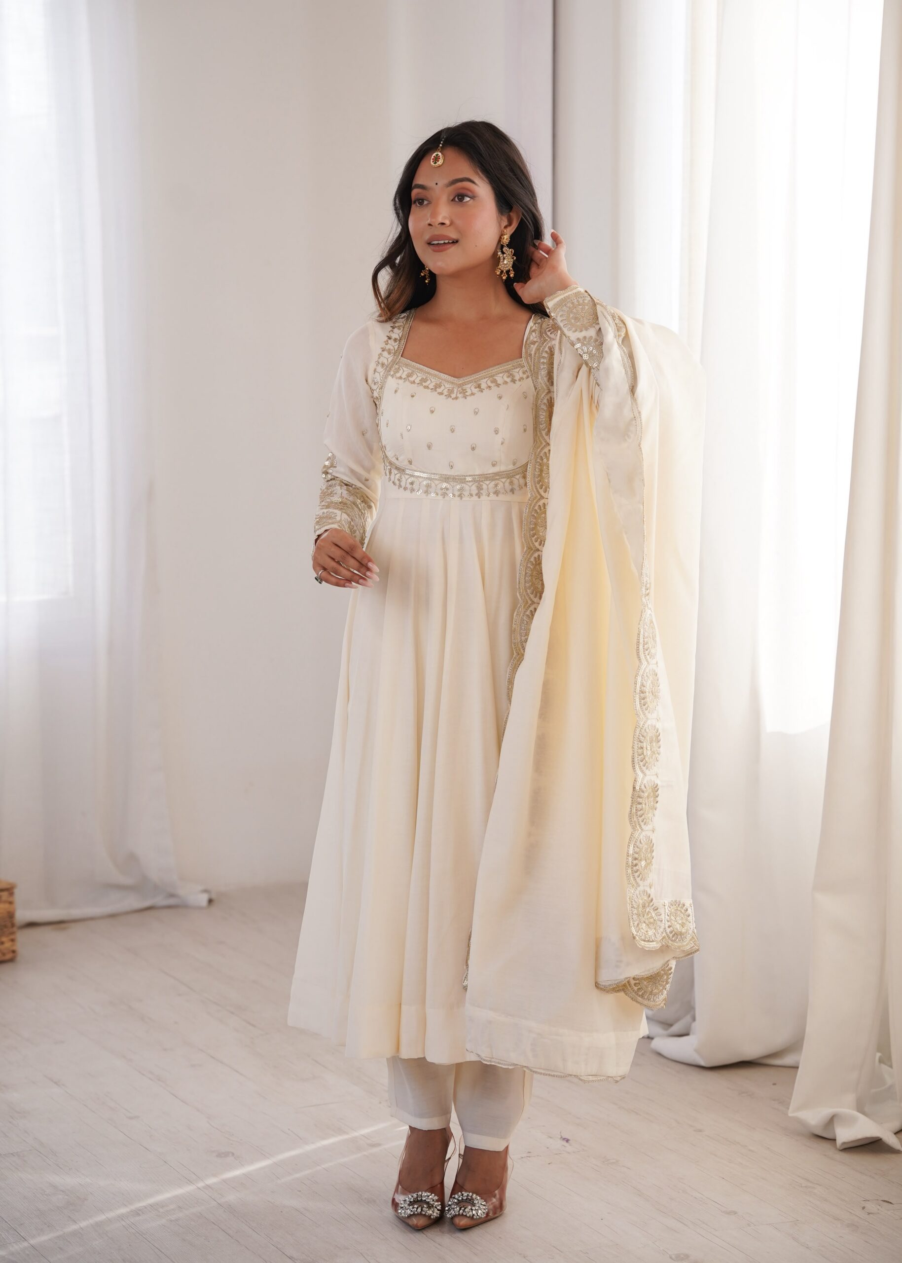ZF 5026 White Colour Roman Silk Salwar Suit with Embroidery Work. Best Price ₹2399. Delivery 4-6 Working Days. Online Shop now. | Anarkali Suits, Bollywood Anarkali, Creative-Anarkali, Designer Anarkali, Embroidered Anarkali, Party Wear Anarkali