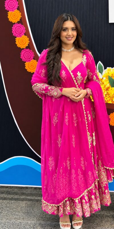 SSR 552 Pink Faux Georgette Gown with Sequins Work & Embroidery Work. Affordable Price ₹2399. Delivery 4-6 Working Days. Shop now. | Gowns, Bollywood Gowns, Creative Gowns, Designer Gowns, Embroidered Gowns, Party Wear Gowns