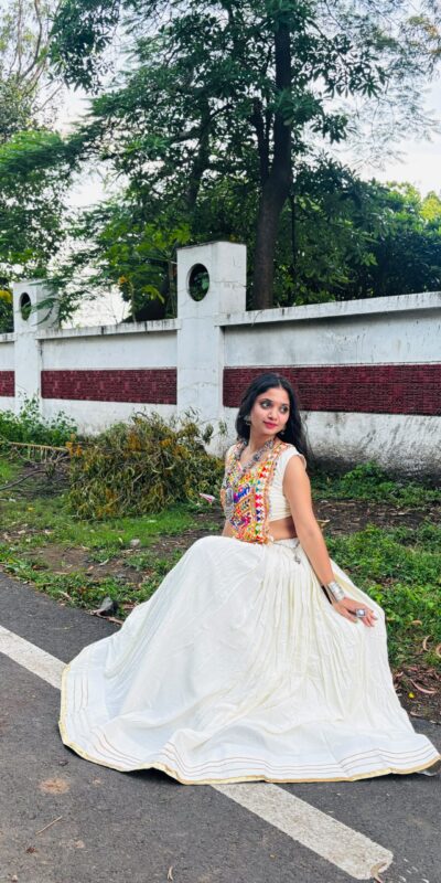 LG 661 White Color Rayon Embroidery Work & Cowrie Work Lehenga Choli . Grab it for ₹2349. Delivery 4-6 Working Days. Shop now. | Lehenga, Bollywood Lehenga, Creative Lehenga, Designer Lehenga, Embroidered Lehenga, Party Wear Lehenga