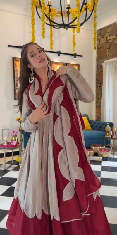 AD 249 Off White Roman Silk Gown with Mirror Work & Embroidery Work. Special Price ₹2999. Delivery 4-6 Working Days. Shop now. | Gowns, Bollywood Gowns, Creative Gowns, Designer Gowns, Embroidered Gowns, Party Wear Gowns