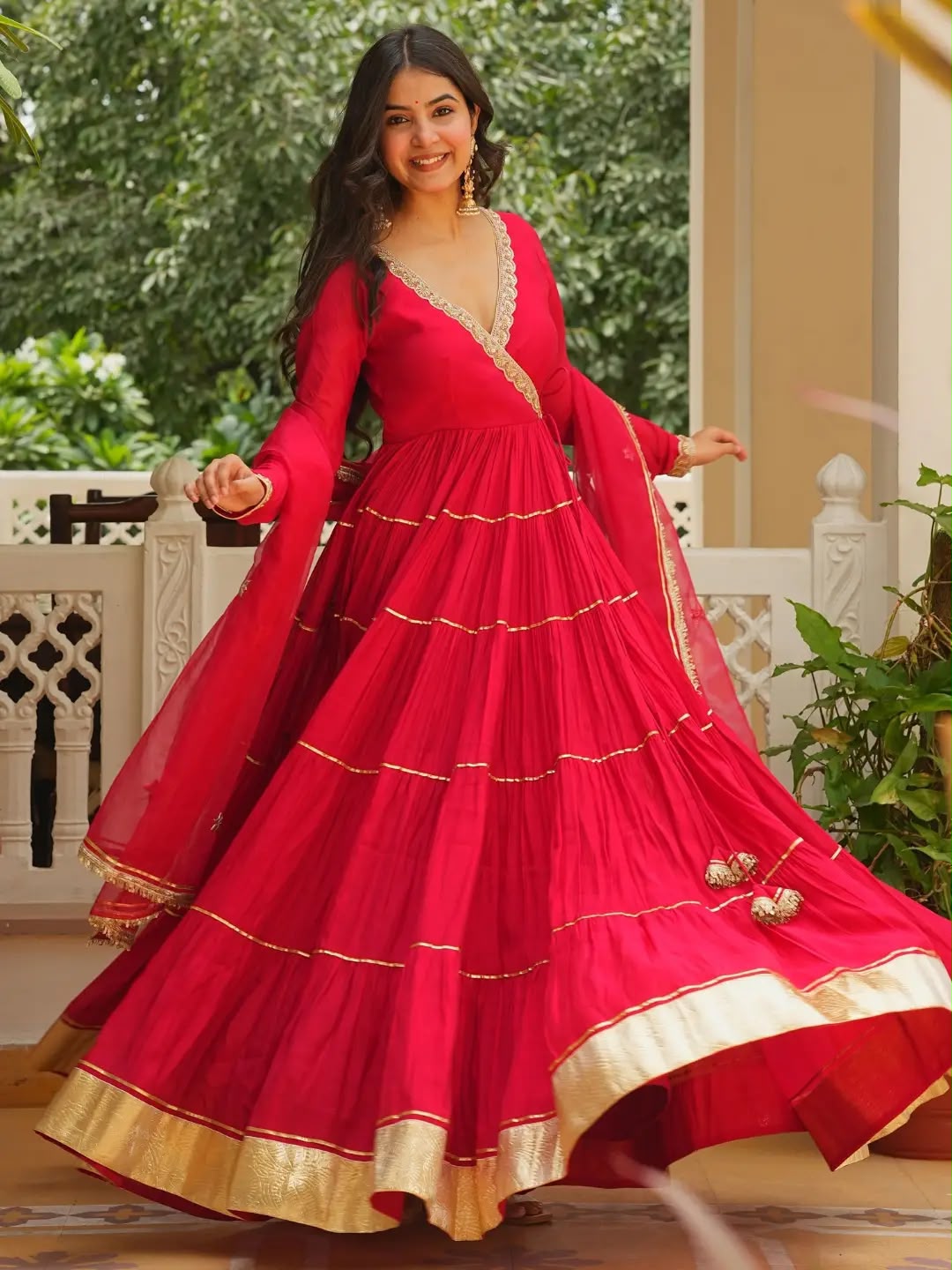 LG 2154 Red Georgette Digital Print Work Gown for Wedding, Party, Cultural Events, Traditional Day, Pooja . Grab it for ₹2399. Delivery 4-6 Working Day | Gowns, Bollywood Gowns, Creative Gowns, Designer Gowns, Embroidered Gowns, Party Wear Gowns