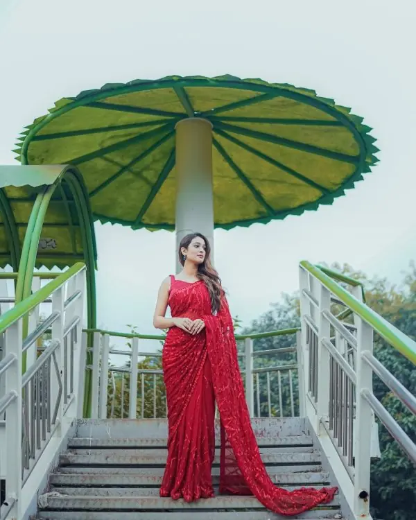 Red Georgette Multi Sequin Embroidered Saree - Image 2