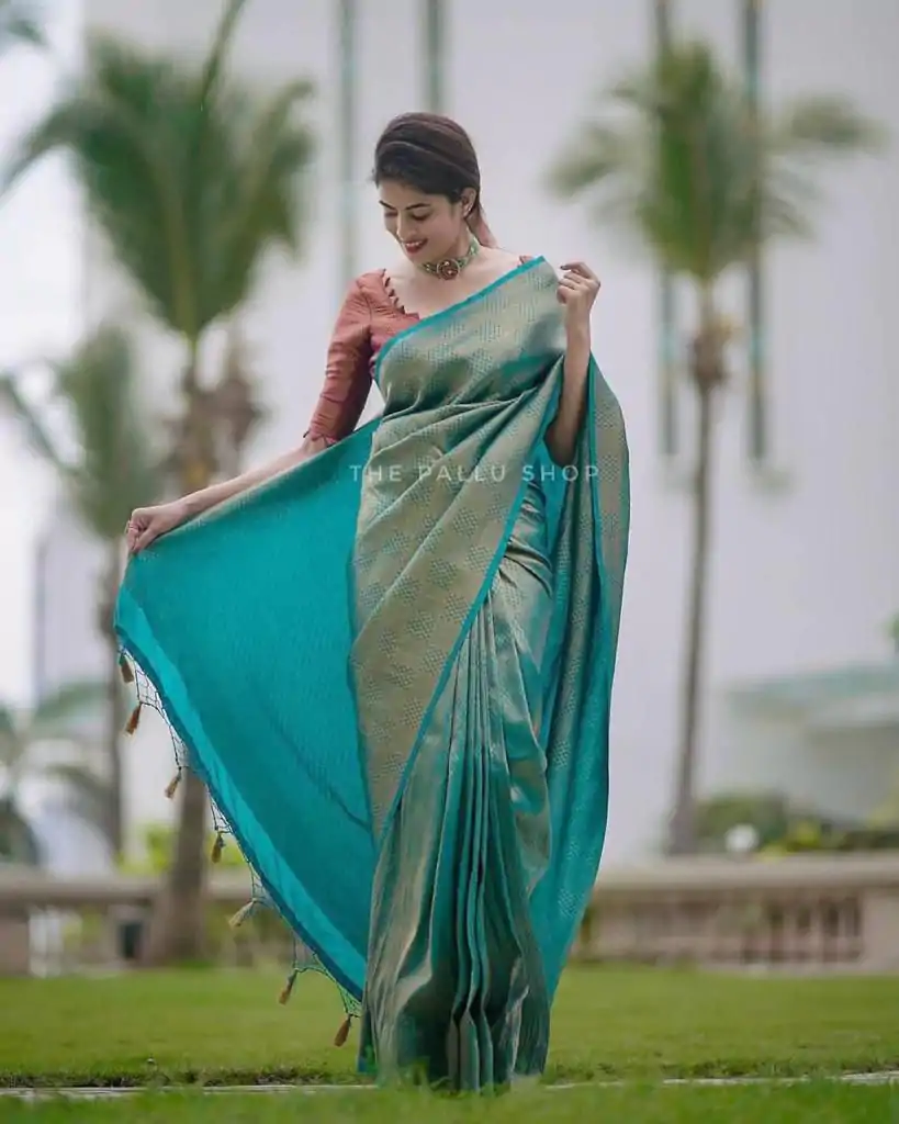 KP 4099 Blue Color Soft Lichi Silk Cloth Rich Pallu All Over Saree Events Casual, Wedding, Festive, Events Etc. Expected Delivery  4-6 Working Days @1349/- | Sarees, Bollywood Sarees, Creative Sarees, Designer Sarees, Embroidered Sarees, Ethnic Saree, Modern Digital sarees, Party Wear Sarees
