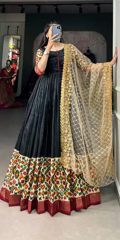 Aesthetic Black Color Dola Silk Printed Foil Work Gown