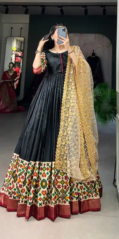 Aesthetic Black Color Dola Silk Printed Foil Work Gown