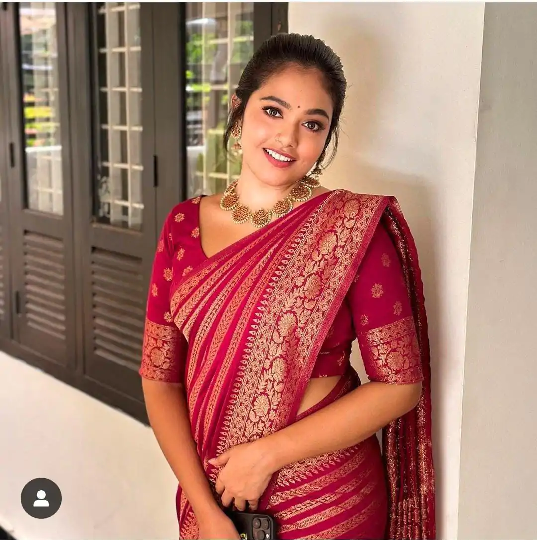 MS 503 Red Color Soft Litchi Silk On All Over Saree Casual, Wedding, Festive, Events . Expected Delivery  4-6 Working Days @1199/- only                                                                                                                                             | Sarees, Bollywood Sarees, Creative Sarees, Designer Sarees, Embroidered Sarees, Ethnic Saree, Modern Digital sarees, Party Wear Sarees