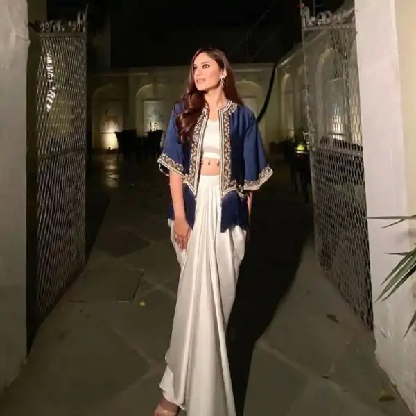 White Crape Silk Moti Lace On Blouse Dhoti Suit - Image 2