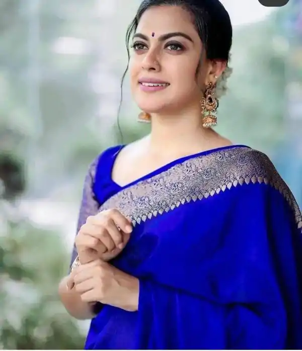 Royal Blue Soft Litchi Silk Jacquard Work Saree - Image 2