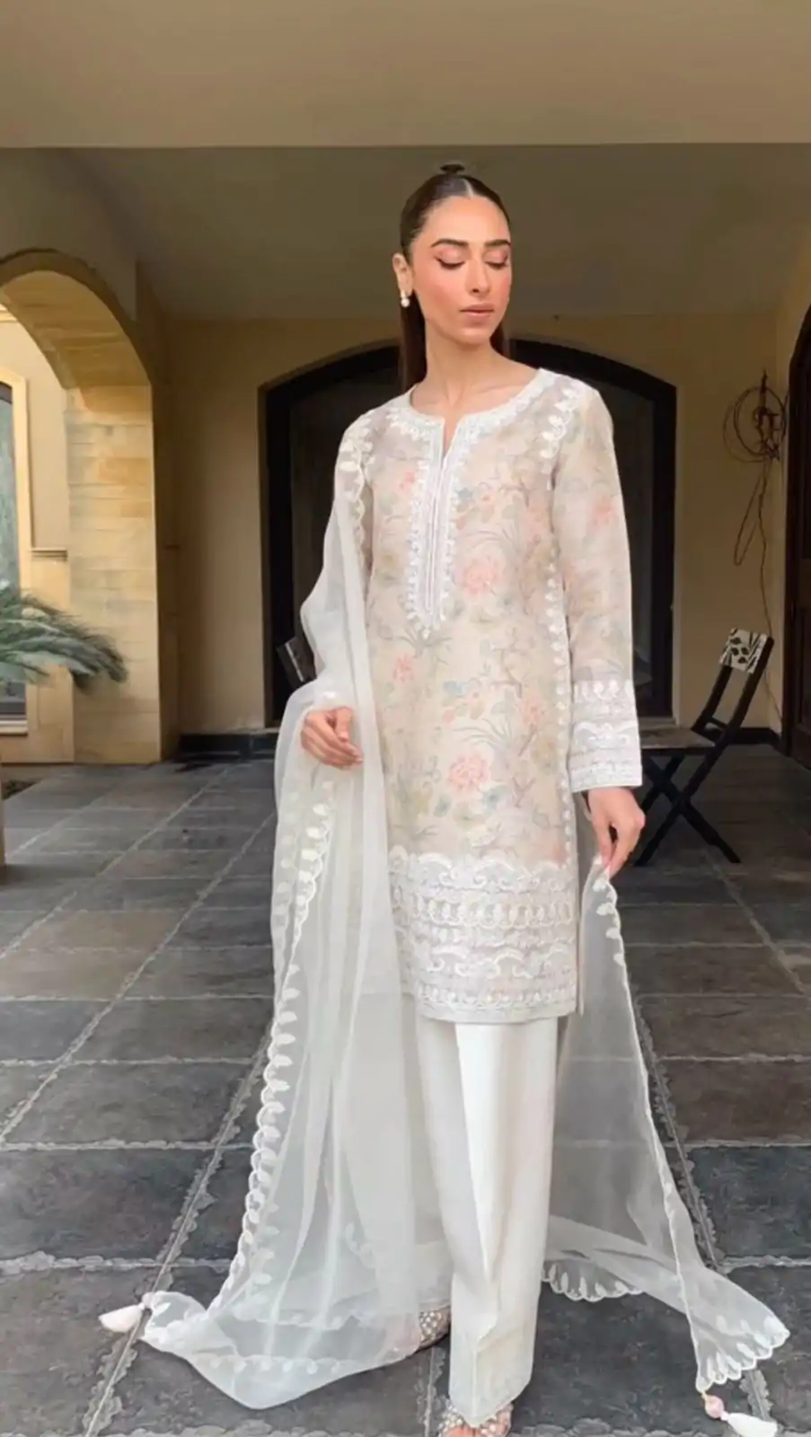 LG 1932 White Color Tobi Organza Printed With Embroidery Salwar Suit Casual, Wedding, Festive, Events . Expected Delivery  4-6 Working Days @2049/- only      | Jump Suits, Salwar suit, Casual Suits, Creative suits, Designer Suits, Palazzo Suits, Party Wear Suits, Patiala Suits, Straight Suits