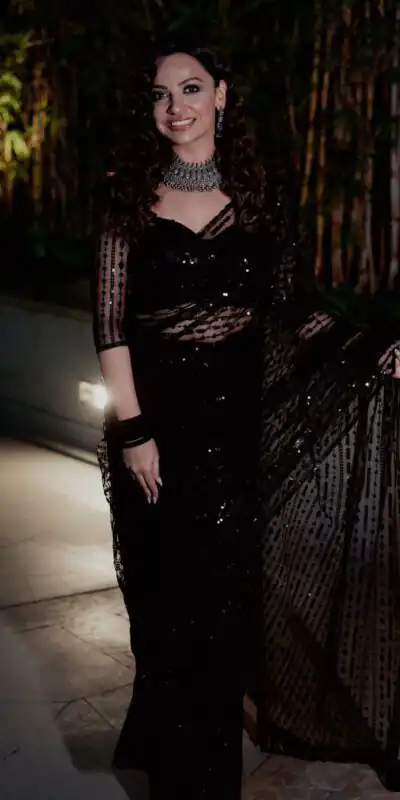 DF 3332 Black Color Butterfly Net 5mm Sequence Embroiderer Work Saree Casual, Wedding, Festive, Events . Expected Delivery 4-6 Working Days @1699/- only | Sarees, Bollywood Sarees, Creative Sarees, Designer Sarees, Embroidered Sarees, Ethnic Saree, Modern Digital sarees, Party Wear Sarees